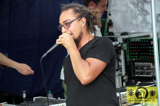 Ras TimBo (D) with Sublime - Roots Plague Dubcamp 22. Reggae Jam Festival - Bersenbrueck 29. Juli 2016 (5).JPG
